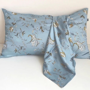 Foggy Blue Wildflower Pattern Silk Pillowcase: Mulberry Silk Pillowcase for beauty sleep/Mulberry Silk Pillowcase/20 momme Silk Pillowcase