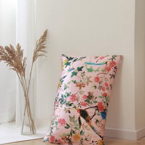 100% Mulberry Silk Pillowcase – Oriental Floral Design, Vintage Charm, 22 Momme Luxury Silk, Anti-Frizz, Hypoallergenic, Envelope Closure