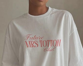 future mrs tshirt personalised t-shirt for Bride Shirt newly engaged gift for fiancee friend small present