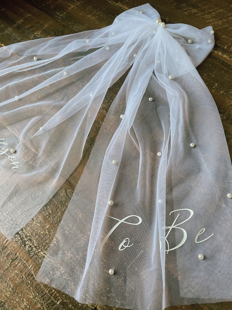 Personalised Hen Pearl Bridal Shower Bow Veil Hair Accessories Hen party Bachelorette future mrs Bridal Veil New Mrs Pearl Bow short Veil image 5