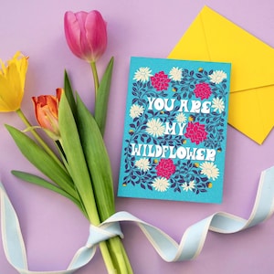 Comemore alguém especial com um cartão de flores silvestres - o presente perfeito para ele ou ela