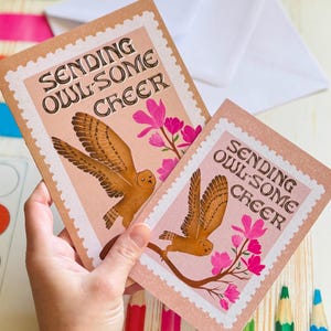 Cartão de aniversário feito à mão, design floral requintado para ela, ideia de presente única, design de flores rosa e coruja, cartão de aniversário fofo de coruja