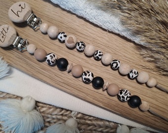 Schnullerkette personalisiert Namen Baby Mädchen Geschenk Geburt Taufe Leo Leopard Leomuster Holz schwarz braun Herz