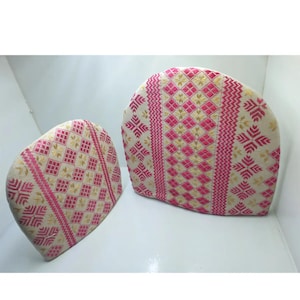 Handmade Tea Cozy with Intricate Embroidery – Elegant and Functional Tea Warmer for Cozy Home Décor
