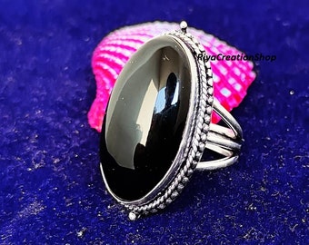 Handmade Oval Black Onyx Ring: 925 Sterling Silver Promise Ring