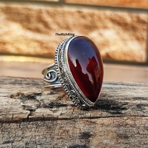 Anillo de granate pera: hecho a mano en plata de ley 925, piedra de nacimiento de enero.