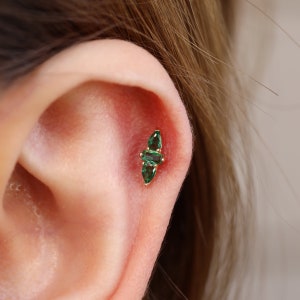 14K Solid Gold Piercing, Minimalist Tragus Piercing, Gold Stud Piercing, Stud Ear Piercing, Cartilage Piercing, Helix Piercing, Gift for Her