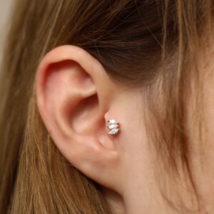 Piercing marquise trio en or massif 14 carats, piercing tragus minimaliste, clou d'oreille en or, piercing d'oreille, piercing cartilage, piercing hélice