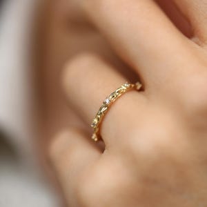 14K Real Gold Zircon Band Ring - Knit Pattern Rings - Solid Gold Thin Band Ring - Round Cut Stone Ring - Stackable Ring - Mother’s Day Gift