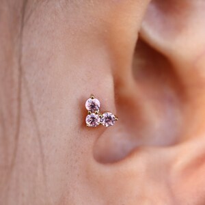 14K Solid Gold Trio Solitaire Piercing, Minimalist Tragus Piercing, Gold Stud Piercing, Stud Ear Piercing, Cartilage Piercing,Helix Piercing