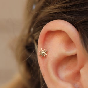 14K Solid Gold Tiny Sun Piercing - Real Gold Celestial Sun Piercing - Flat Back Earrings - Minimalist Tragus Piercing - Gift for Friends