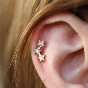14K massief gouden drievoudige sterpiercing, minimalistische traguspiercing, gouden studpiercing, oorstekers, kraakbeenpiercing, helixpiercing