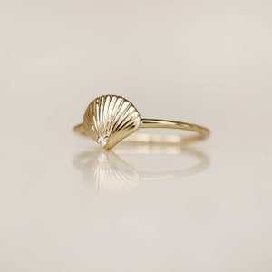 14K Solid Gold Seashell Ring - Tiny Zircon Ring - Thin Band Ring for Women - Stacking Ring - Minimalist Ring - Dainty Ring - Gift for Her