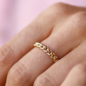 14K Solid Gold Cuban Chain Ring - Gold Cuban Link Band - Gold Chain Ring - Chain Rings for Women - Minimalist Gold Band - Mother&#39;s Day Gift