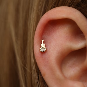 Piercing guitare en or massif 14 carats, piercing tragus minimaliste, clou d'oreille en or, piercing d'oreille clou, piercing cartilage, piercing hélice