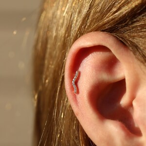 14K Solid Gold Water Wave Piercing, Minimalist Tragus Piercing, Gold Stud Piercing, Stud Ear Piercing, Cartilage Piercing, Helix Piercing