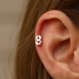 Piercing baguette en or massif 14 carats, piercing tragus minimaliste, clou d'oreille en or, piercing d'oreille, piercing du cartilage, piercing hélice