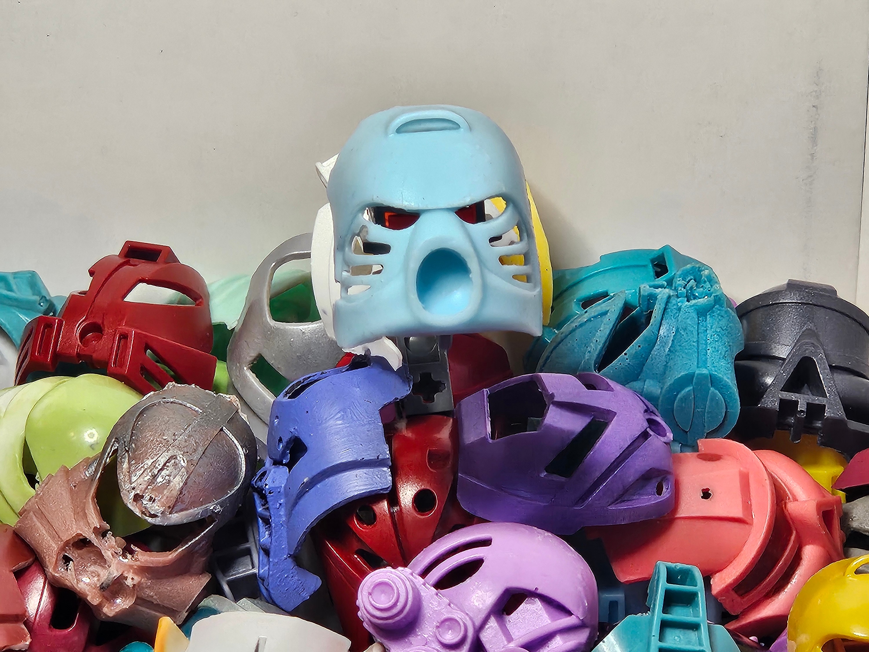 Kanohi 3x Blind Bag - Protodermis Reclamation Yard - Resin Cast