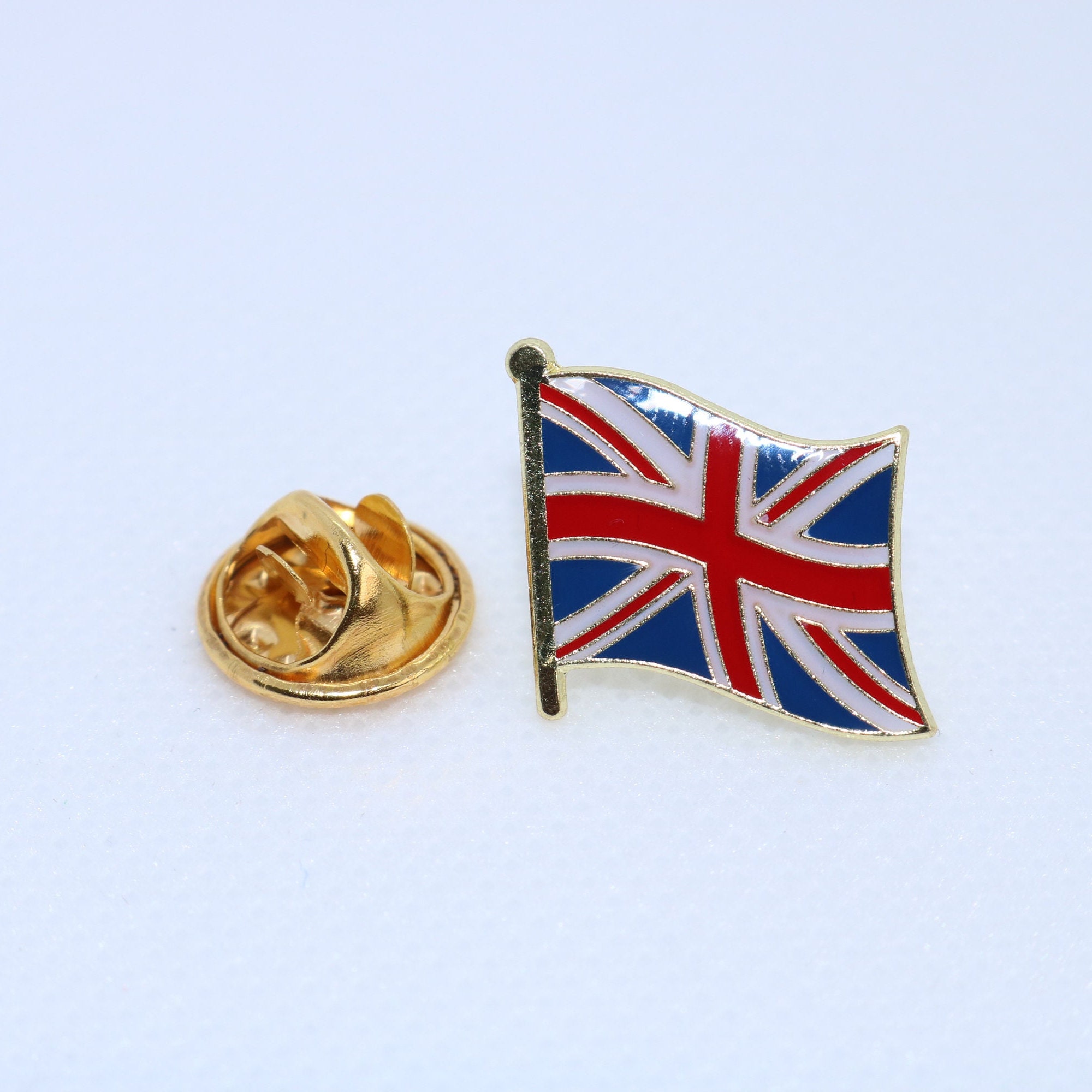thumbnail interactive-video image 1 of ROYAL NAVY AND Union Jack Flag Military Metal Enamel Lapel Pin Badge $5 1 of 10