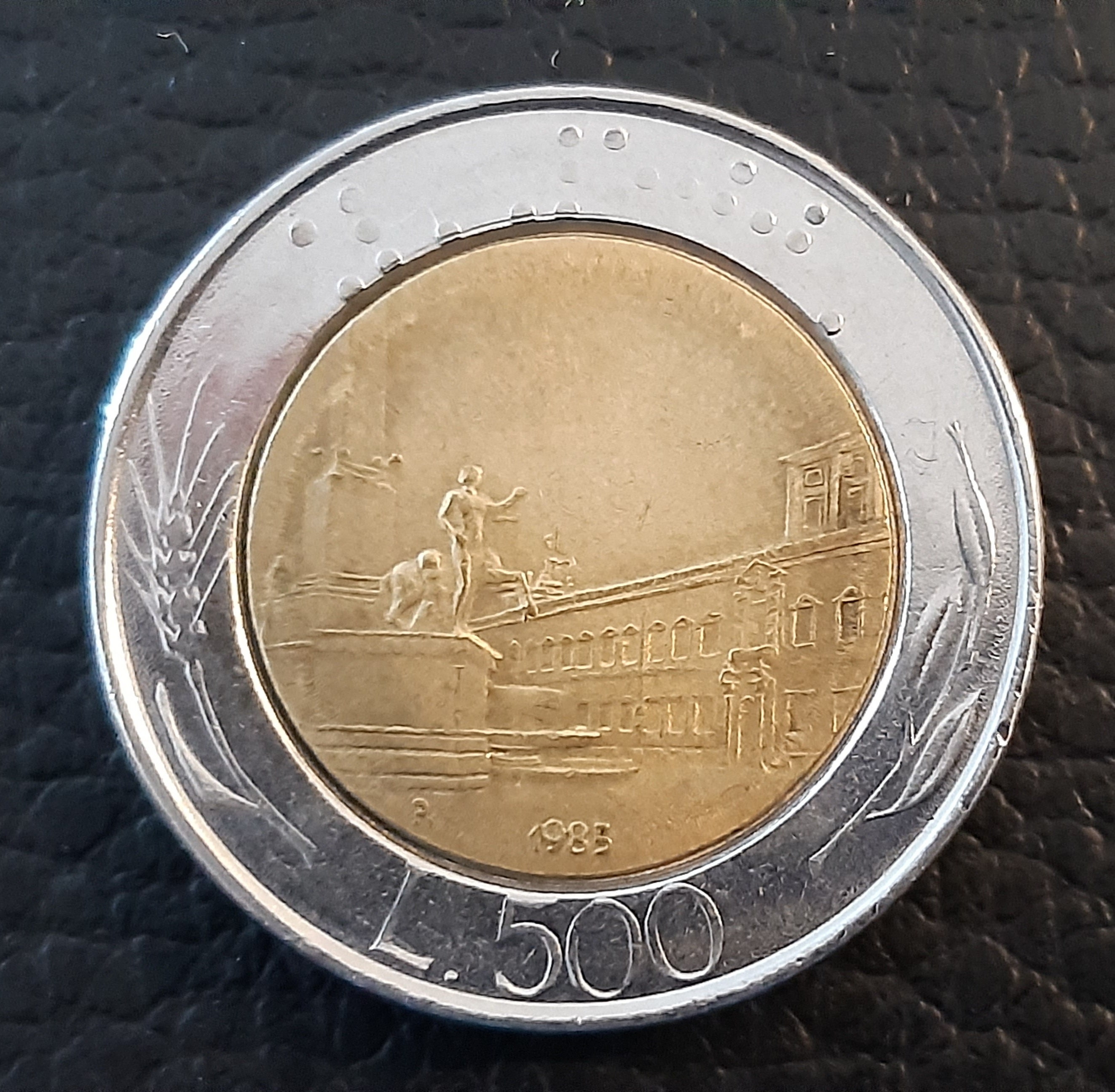ビンテージ 1985年 イタリア L.500コイン ペンダント トップ 500 Lire 1985 ITALIAN REPUBLIC - Etsy