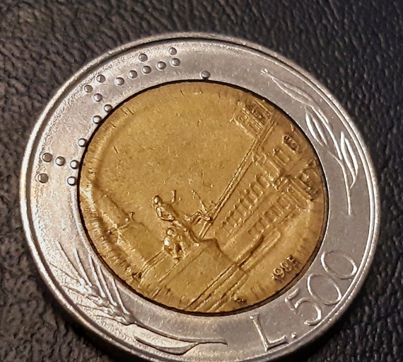 イタリアリラ 500リラ　エラーコイン？ 500 Liras 1985 ITALIAN REPUBLIC** Error** Rare** - Etsy