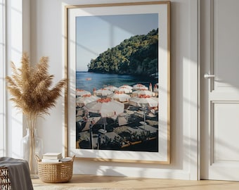 Impressão de guarda-sol da costa italiana – Fotografia de praia mediterrânea, pôster da Costa Amalfitana | Arte de parede da Itália