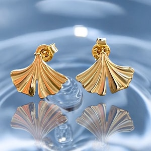 Golden mini leaf stud earrings &quot;Sunshine-Ginkgo&quot; made of 925 silver, shiny, 10 x 8 mm size, flat & pleasant, playful design, 18ct gold