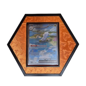 Display esagonale per carte Pokémon - Porta carte rare con caricamento dall'alto stampato in 3D - Ideale per il montaggio a parete per collezionisti appassionati