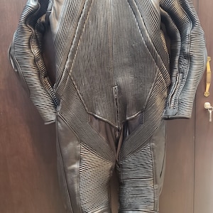 New Black Leather Racing Style 1 & 2Motorbike Motorcycle Custom leather Racing Suit Piece Suit Pro Biker Racing Hand Made Custom Suit