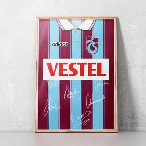 Poster della maglia retrò del Trabzonspor / Kit iconico Vestel / Arte murale digitale per i tifosi del Trabzon / Memorabilia del calcio / Stampa con download immediato