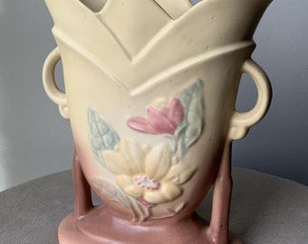 Hull Pottery Magnolia Matte Vase | 1940s | 2-handle | Near MINT Condition | Vintage Hull Pottery Art