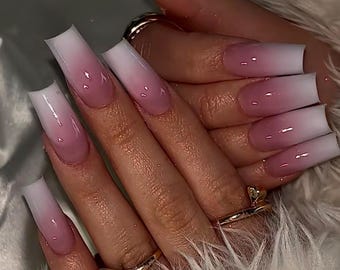 Baby Boomer Ombre / Unghie finte fatte a mano