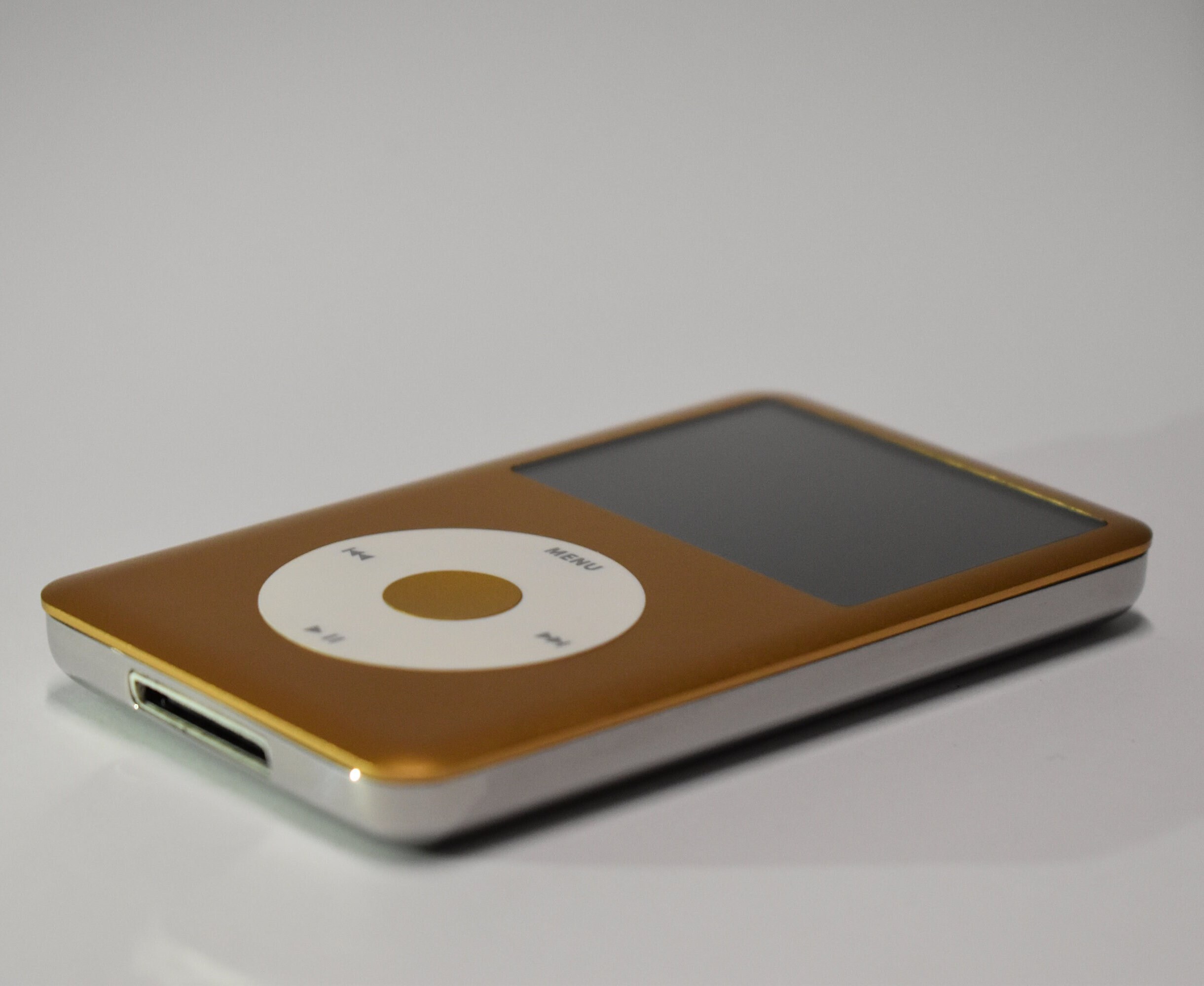 Refurbished Ipod Classic 7th Generation Gold - 512GB / 1TB Flash