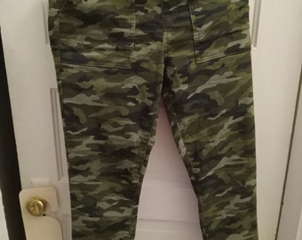 Camo pants