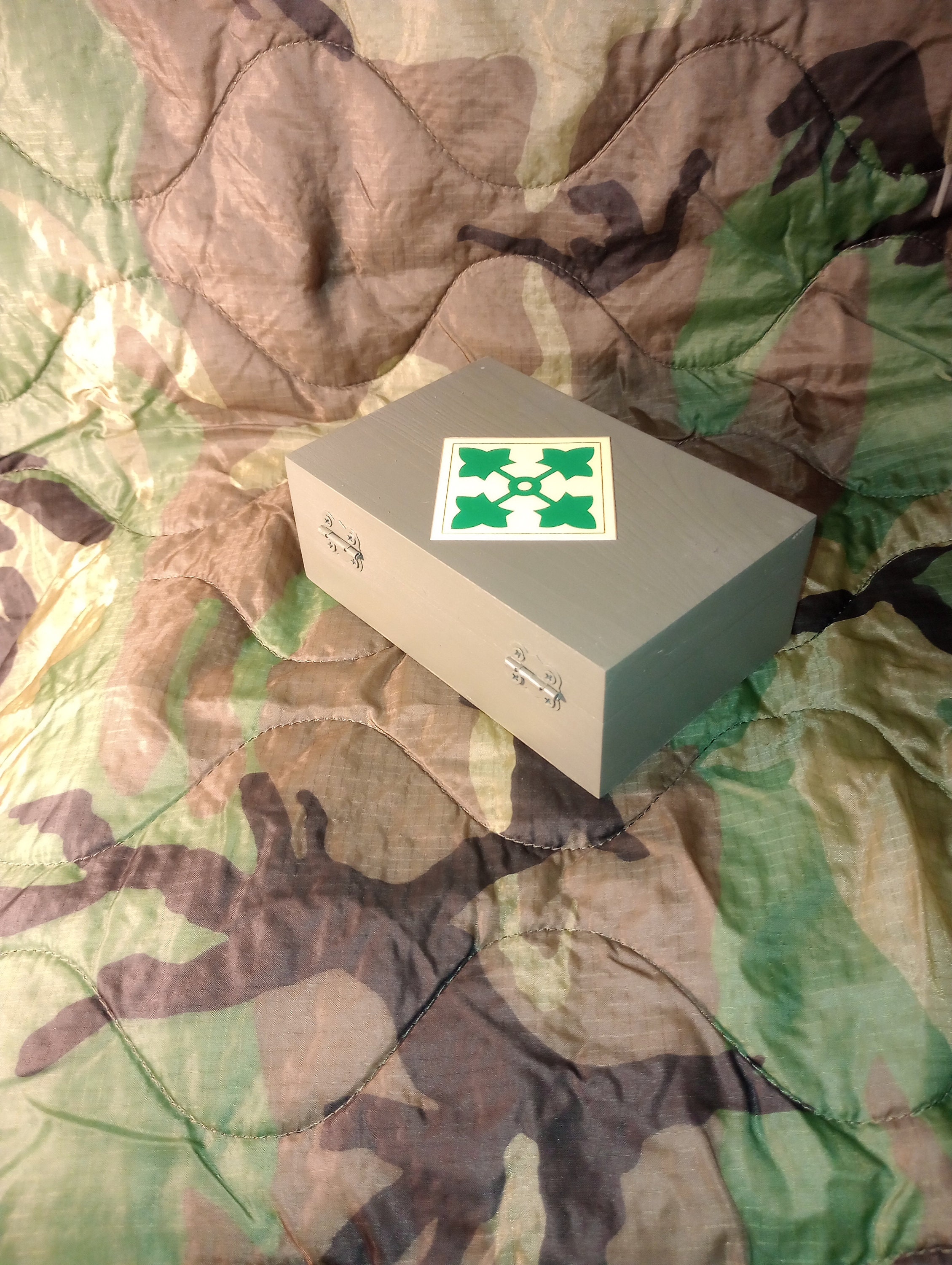 Wood US ARMY 4th ID Insignia Trinket Box - Etsy