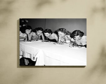 Vintage Frauen essen Spaghetti Druck: Küche Esszimmer Deko (digitaler Download)