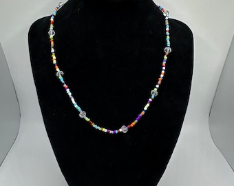 Collier de perles multicolores