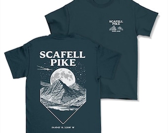 Scafell Pike Mountain T-Shirt, Bio-Baumwolle, Seenplatte Illustration