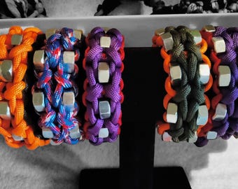 Paracord fidget survival bracelet with hex nuts