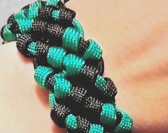 Custom fit, Paracord Cuff Bracelet