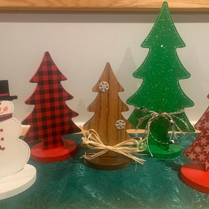 Wooden Christmas Tree Shelf Sitters: Farmhouse Holiday Decor