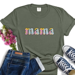 Retro Mom T-Shirt, Mother&#39;s Day Gift, Vintage Mom Vibes Retro T-Shirt, Perfect Mother&#39;s Day Gift for Stylish Moms, Retro Mom T-Shirt