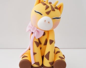 Baby Giraffe fondant cake topper