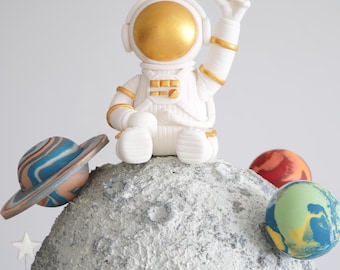 Astronaut Fondant cake topper | Planet and stars cake toppers