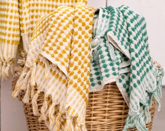 Organic Cotton Turkish Hand Towel: Handwoven Bubble Tassel Towel