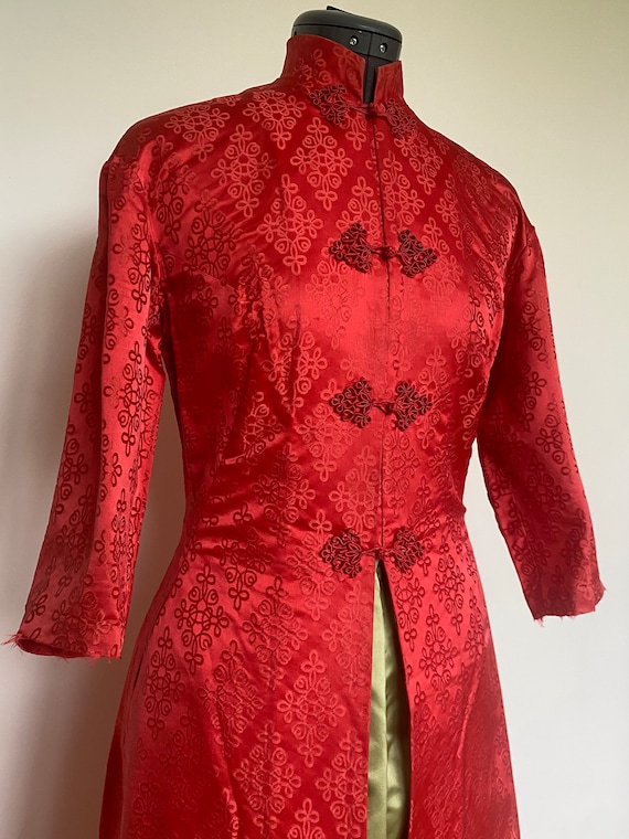 Incredible vintage 1950s red and gold silk 'tea t… - image 2