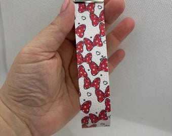 Minnie bow key fob white