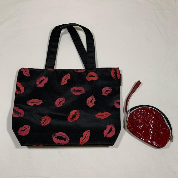 vintage 90s lips kiss purse