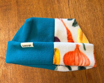 M: beanie met kleurvlakken