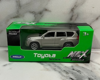 Toyota Land Cruiser miniature model, SUV die cast car, Collectible Toyota SUV scale vehicle 1:64, Alloy automobile